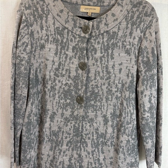 Jones New York Collection Gray Knit Two Piece Skirt Set Size Top L and Bottom M - Picture 3 of 14